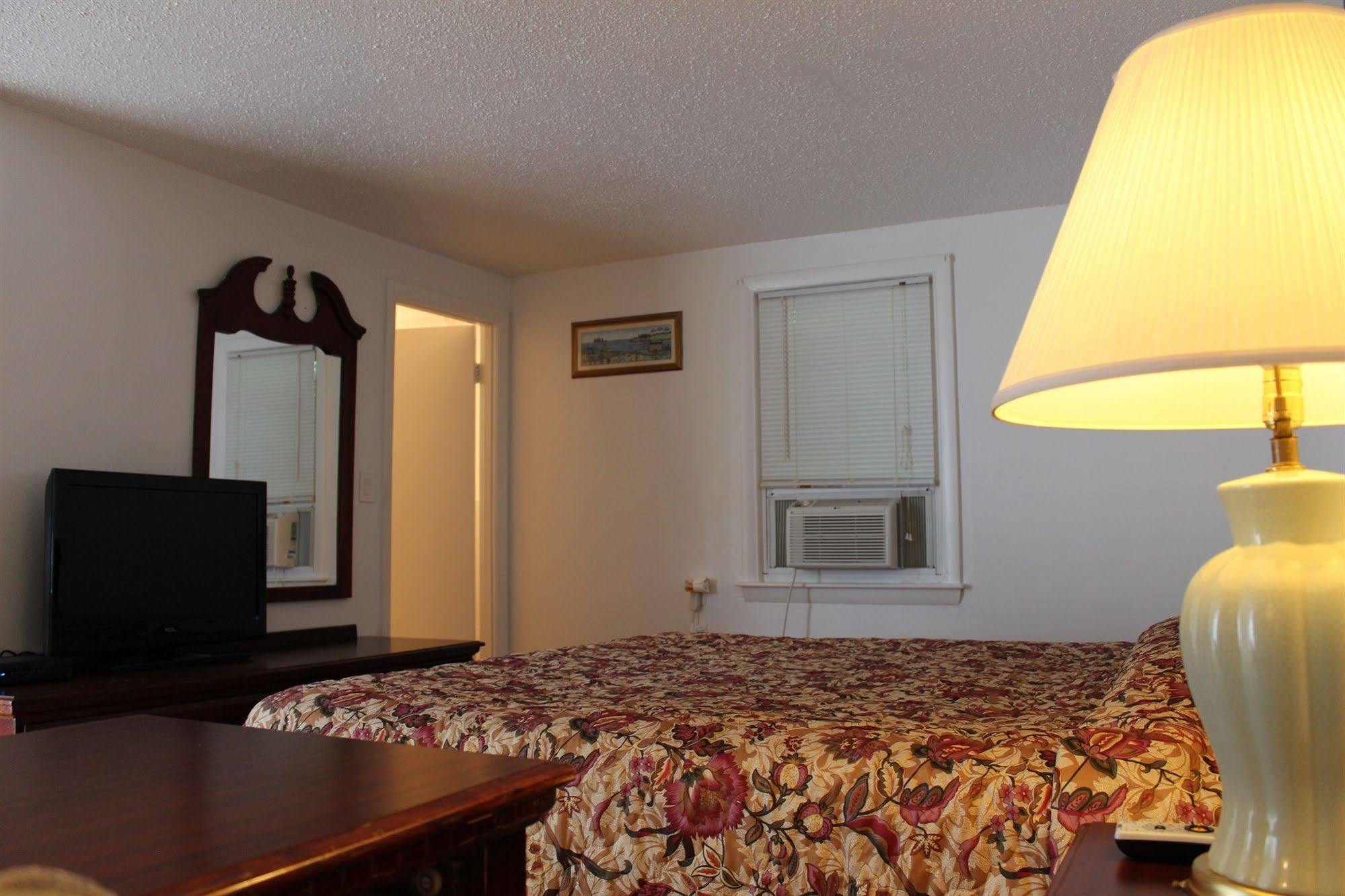 Oceanside Motel Денис Порт Екстериор снимка