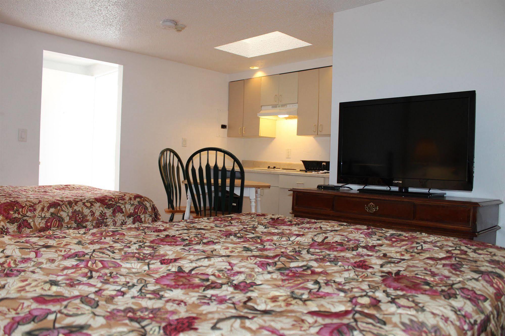 Oceanside Motel Денис Порт Екстериор снимка
