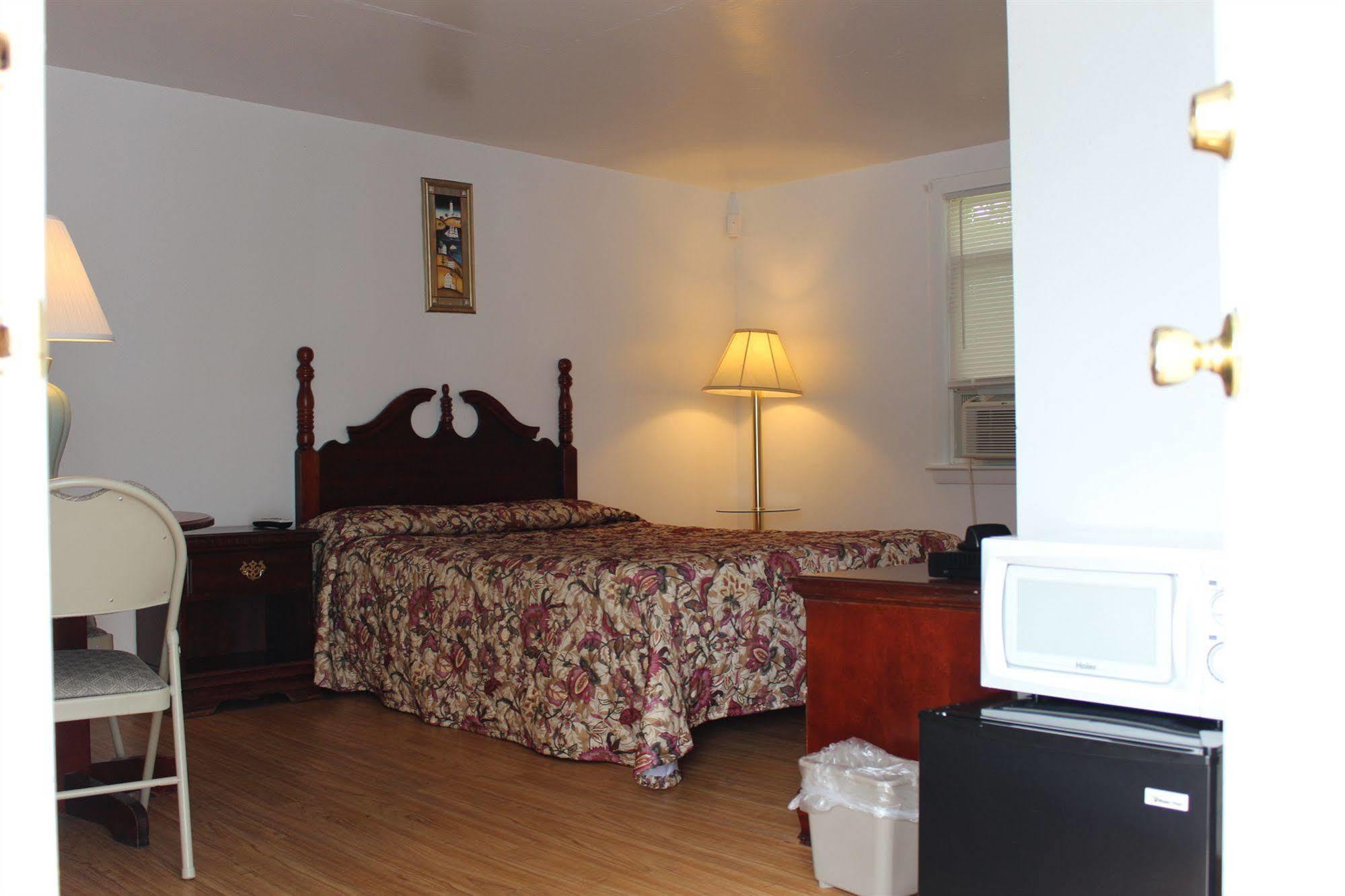 Oceanside Motel Денис Порт Екстериор снимка